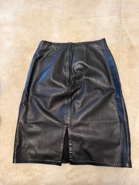 Hugo Buscati Black Leather Pencil Skirt.